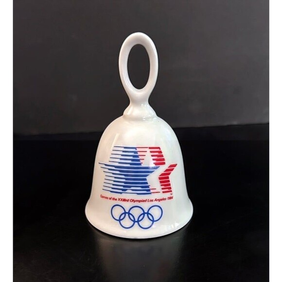 Games of the XXIIIrd Olympiad Los Angeles 1984 Bell. Papel Lic Olympic Committee - Picture 1 of 3